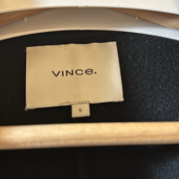 VINCE - Black fine wool belted coat - Picture 2 of 5